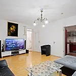 Two Rooms Apartement In The Heart Of Munich